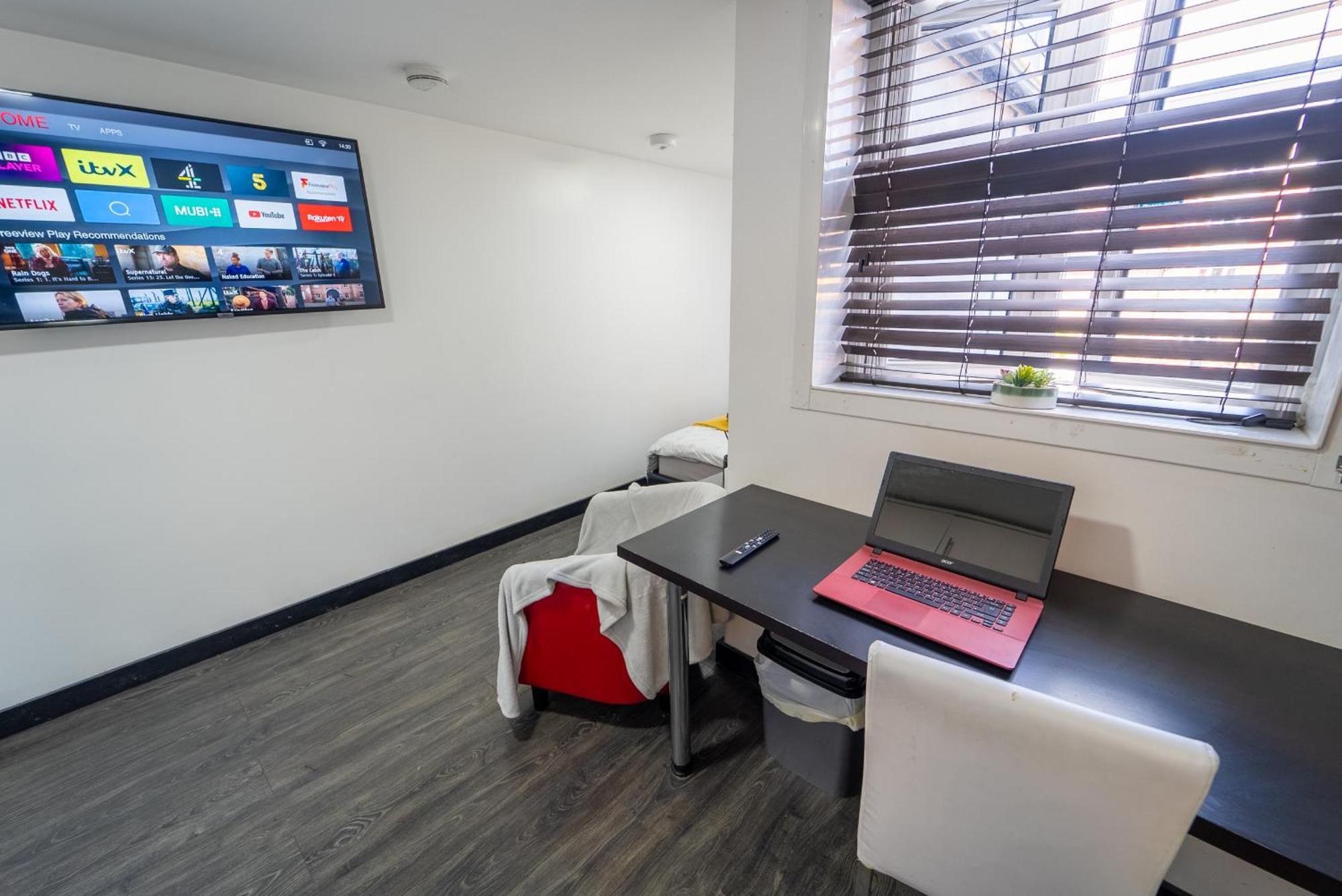Staysa Equipped Studios Near Qe And Uob In Guesthouse Close To The City! Birmingham Chambre photo