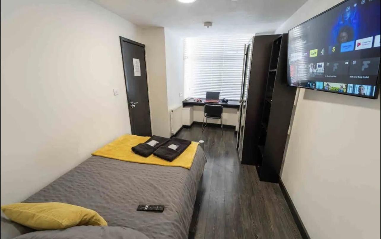 Staysa Equipped Studios Near Qe And Uob In Guesthouse Close To The City! Birmingham Extérieur photo